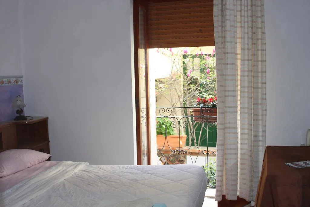 The Dolphins Guest House Taormina