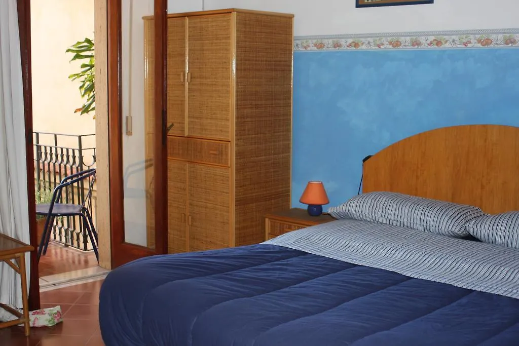 The Dolphins Guest House Taormina 0*,